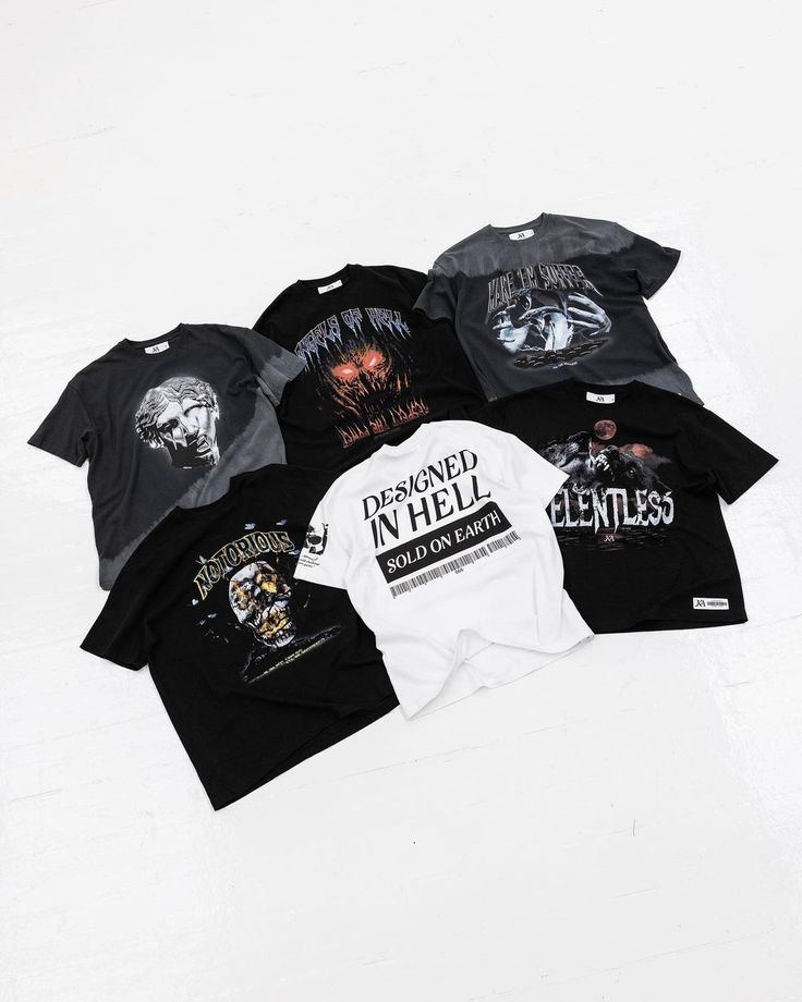 Man in yellow oversized t-shirt